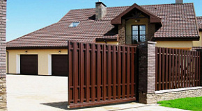 Забор с откатными воротами 1,7 м*53 м